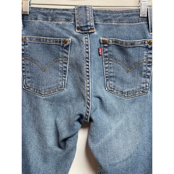 Vintage Levi's women's juniors flare jeans 2 snap closure 2002 light denim blue‎ - Picture 7 of 8
